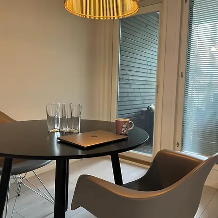Modern With Private Yard & Terrace *